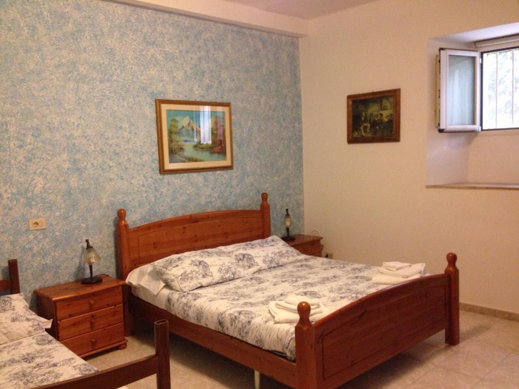 B & B Leonard Acqui Rom Exterior foto